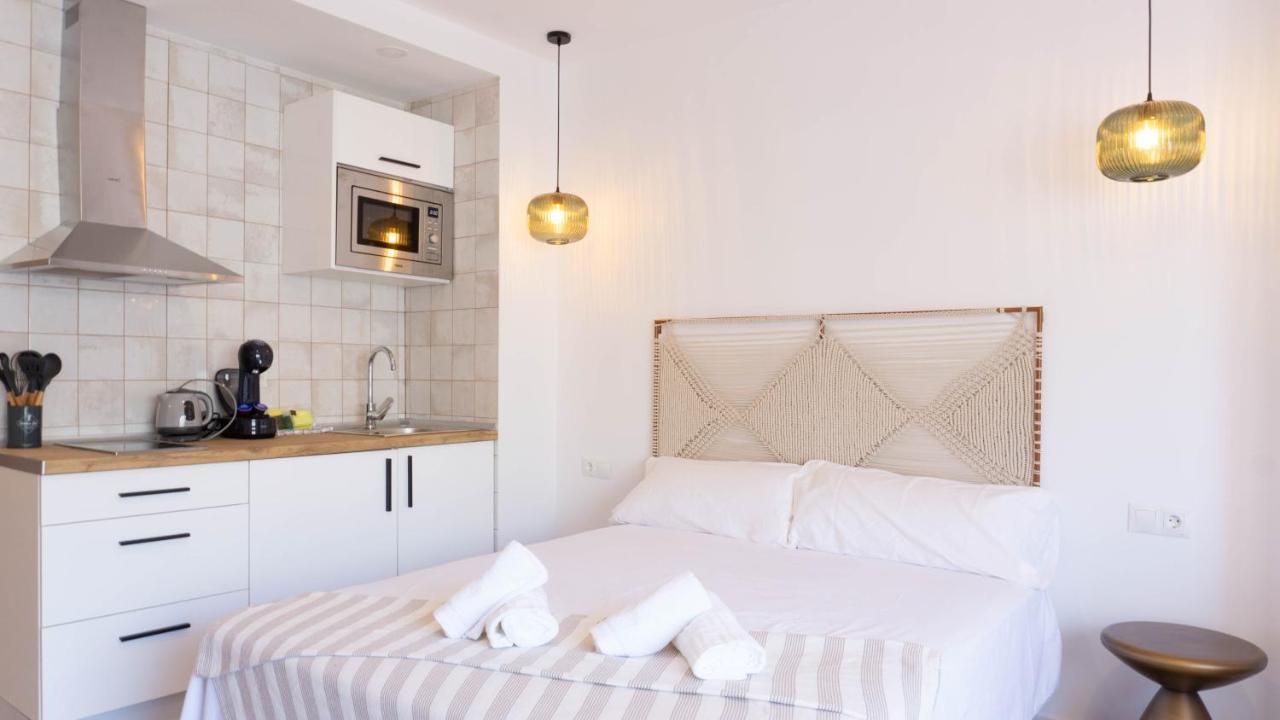 Apartment Carihuela Beach Malaga Torremolinos Eksteriør billede